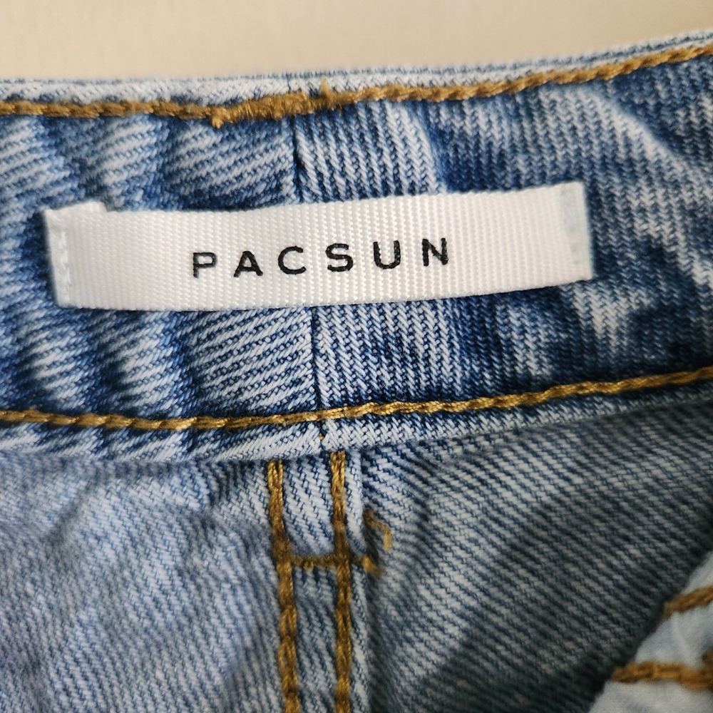 Pacsun Mom Shorts Distressed Frayed Hem Light Wash‎ Denim Shorts Size 25 - Picture 5 of 9